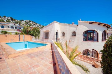 House 3 Bedrooms in Pinar de Advocat-Cometa