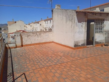 House 4 Bedrooms in Elda Centro