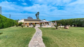 House 5 Bedrooms in els Poblets