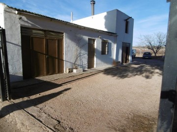 Country homes 4 Bedrooms in Yecla