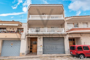 House 5 Bedrooms in Residencial Remei