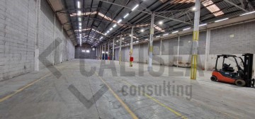 Industrial building / warehouse in Mas Rampinyo - Carrerada