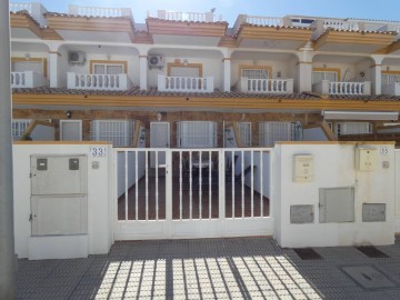 Casa o chalet 3 Habitaciones en Los Peñascos-El Salero-Los Imbernones