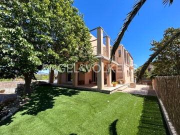 House 6 Bedrooms in Valls