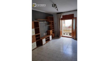House 3 Bedrooms in Alguaire