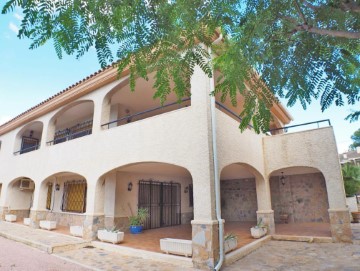 Casa o chalet 4 Habitaciones en Lloma Bada