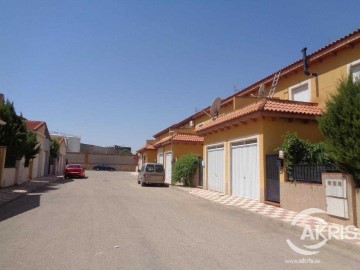 Maison 4 Chambres à Miguel Esteban