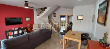 House 4 Bedrooms in Sellent