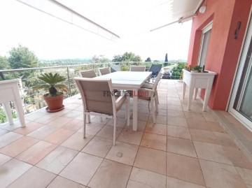 House 4 Bedrooms in Zona Rural Raval de Baix - Eixample