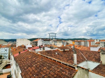 Piso 5 Habitaciones en Ourense Centro
