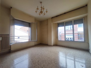 Apartamento 4 Quartos em Arnedo