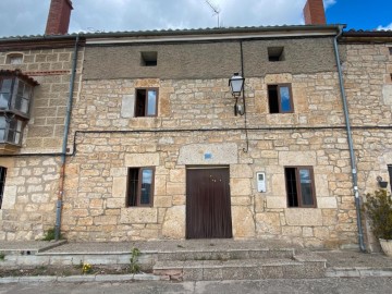 Country homes 3 Bedrooms in Villaquirán de los Infantes