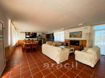 House 5 Bedrooms in Cocentaina