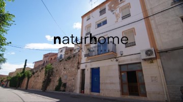 House 4 Bedrooms in Rasquera