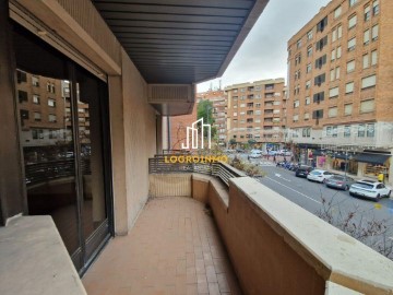 Piso 4 Habitaciones en Logroño Centro