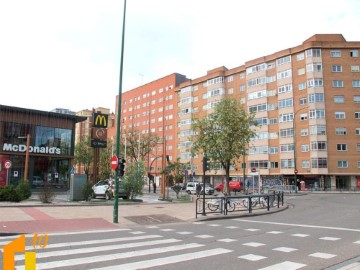 Commercial premises in Capiscol - Gamonal