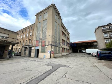 Bâtiment industriel / entrepôt à Castellbell i el Vilar