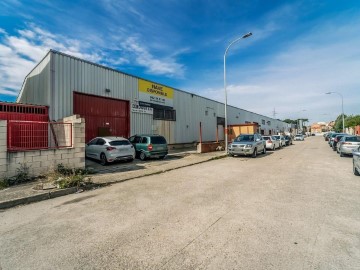 Industrial building / warehouse in La Estación