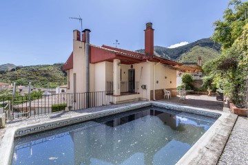 Maison 4 Chambres à Cenes de la Vega