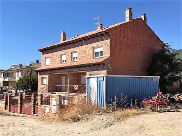 Country homes 3 Bedrooms in Sotillo de la Adrada