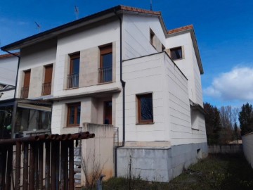 Casas rústicas 4 Habitaciones en Azadinos