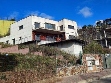 Maisons de campagne 4 Chambres à Sant Esteve Sesrovires