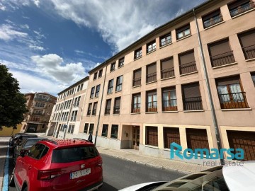 Piso 2 Habitaciones en Segovia Centro
