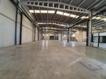 Industrial building / warehouse in La Paz - Montecarmelo