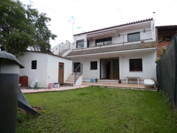 House 4 Bedrooms in Cabanyes-Mas Ambrós-Mas Pallí