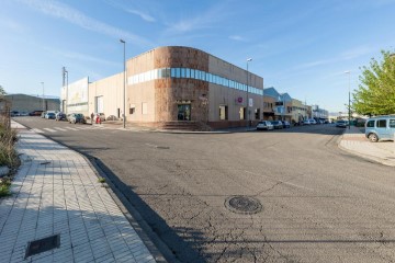 Industrial building / warehouse in Peligros