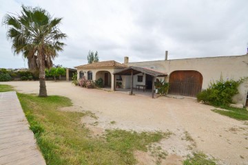 Casas rústicas 2 Habitaciones en Deltebre