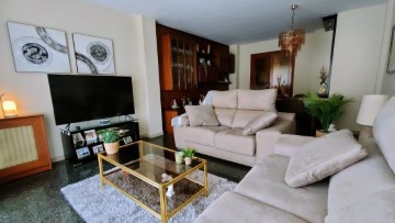 Apartment 4 Bedrooms in Barenys