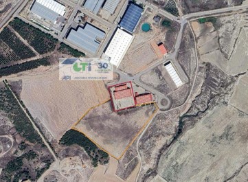 Industrial building / warehouse in Pina de Ebro