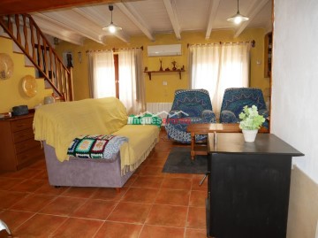 House 4 Bedrooms in La Masó