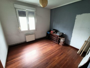 Apartment 4 Bedrooms in Muntsaratz
