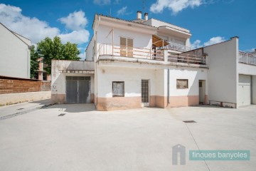House 3 Bedrooms in Mas Usall