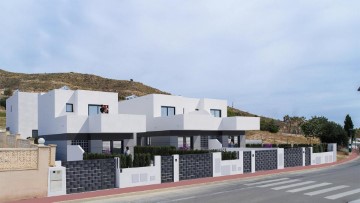 Casa o chalet 3 Habitaciones en Urbanización Valle Dorado