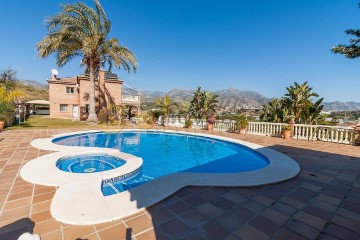 Casa o chalet 4 Habitaciones en Nerja Centro