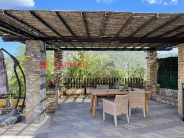 House 4 Bedrooms in L'Avall