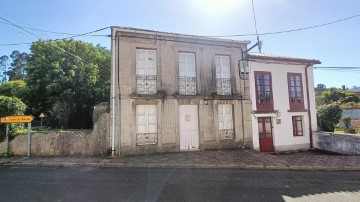 House  in Piñeiro (San Juan)