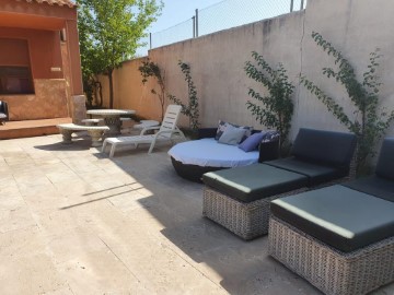 House 5 Bedrooms in Arcas