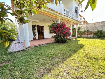 Casa o chalet 7 Habitaciones en Zona Fuentemora