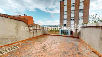 House 6 Bedrooms in Igualada Centre