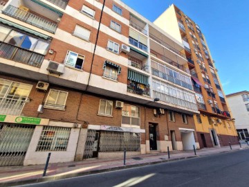 Piso 4 Habitaciones en Zona Sur-Av. de España-San Miguel