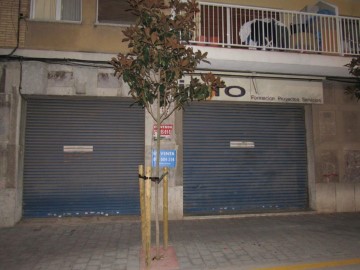 Commercial premises in Sant Genís