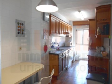 Piso 3 Habitaciones en Buenavista-Ería-Montecerrao