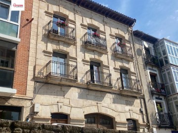 Piso 1 Habitacione en Burgos Centro