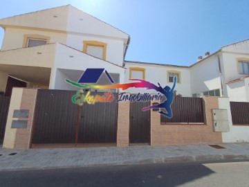 House 4 Bedrooms in Villacañas