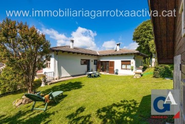 House 5 Bedrooms in Sant Esteve d'en Bas