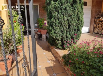 House 5 Bedrooms in Puigverd de Lleida